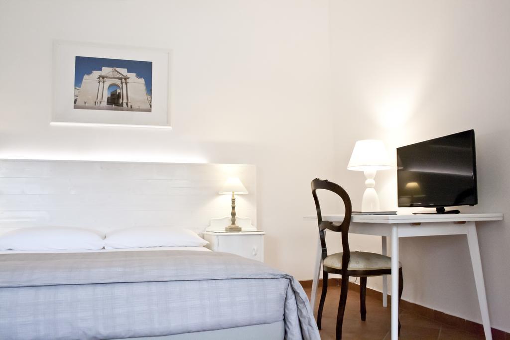 And So Bed & Breakfast Lecce Phòng bức ảnh