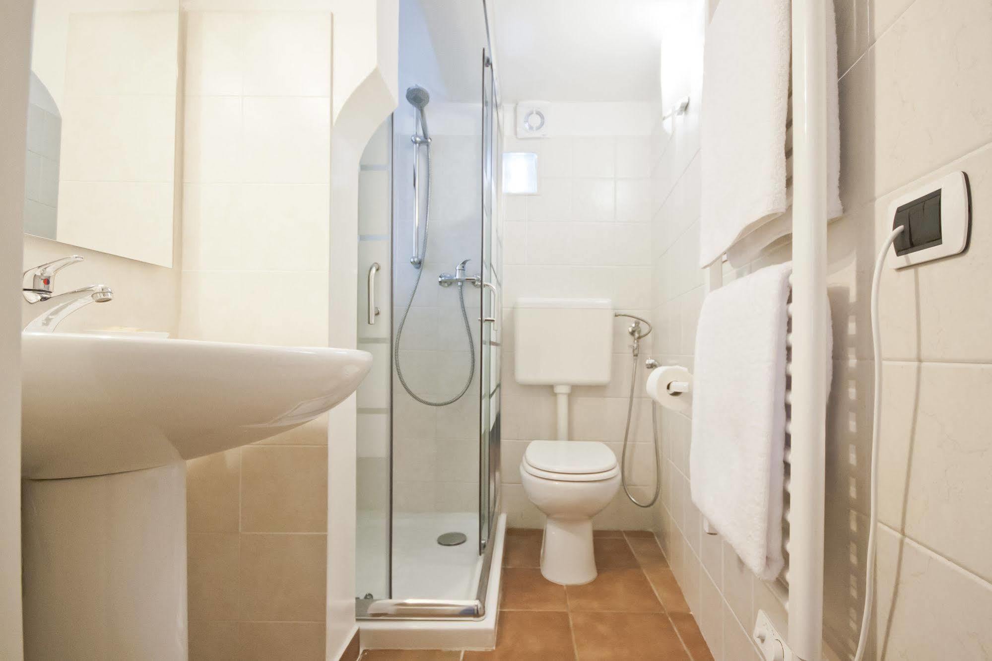 And So Bed & Breakfast Lecce Ngoại thất bức ảnh